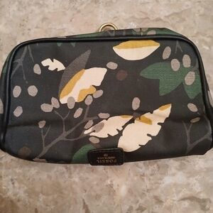 🌼 Authentic Fossil Floral Cosmetic Bag – Authentic, Stylish & Compact